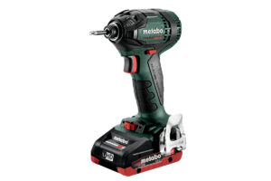 Atornillador de Impacto de Baterías SSDB 18 LTX 200 BL (602396800)